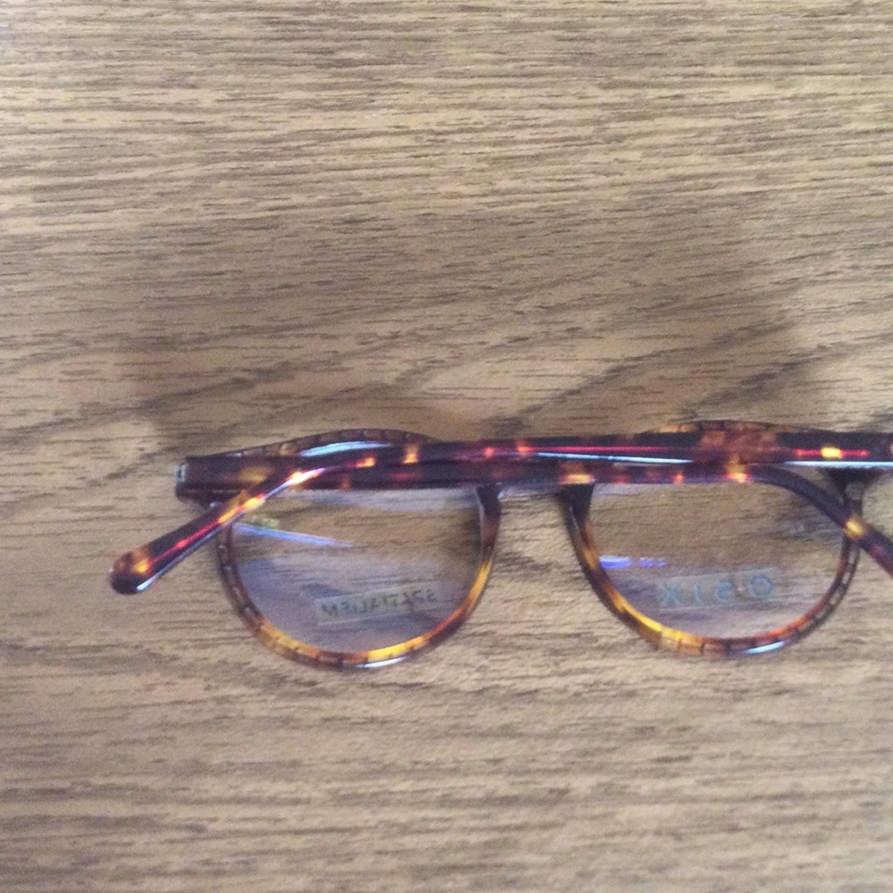 Eyeglass Frame